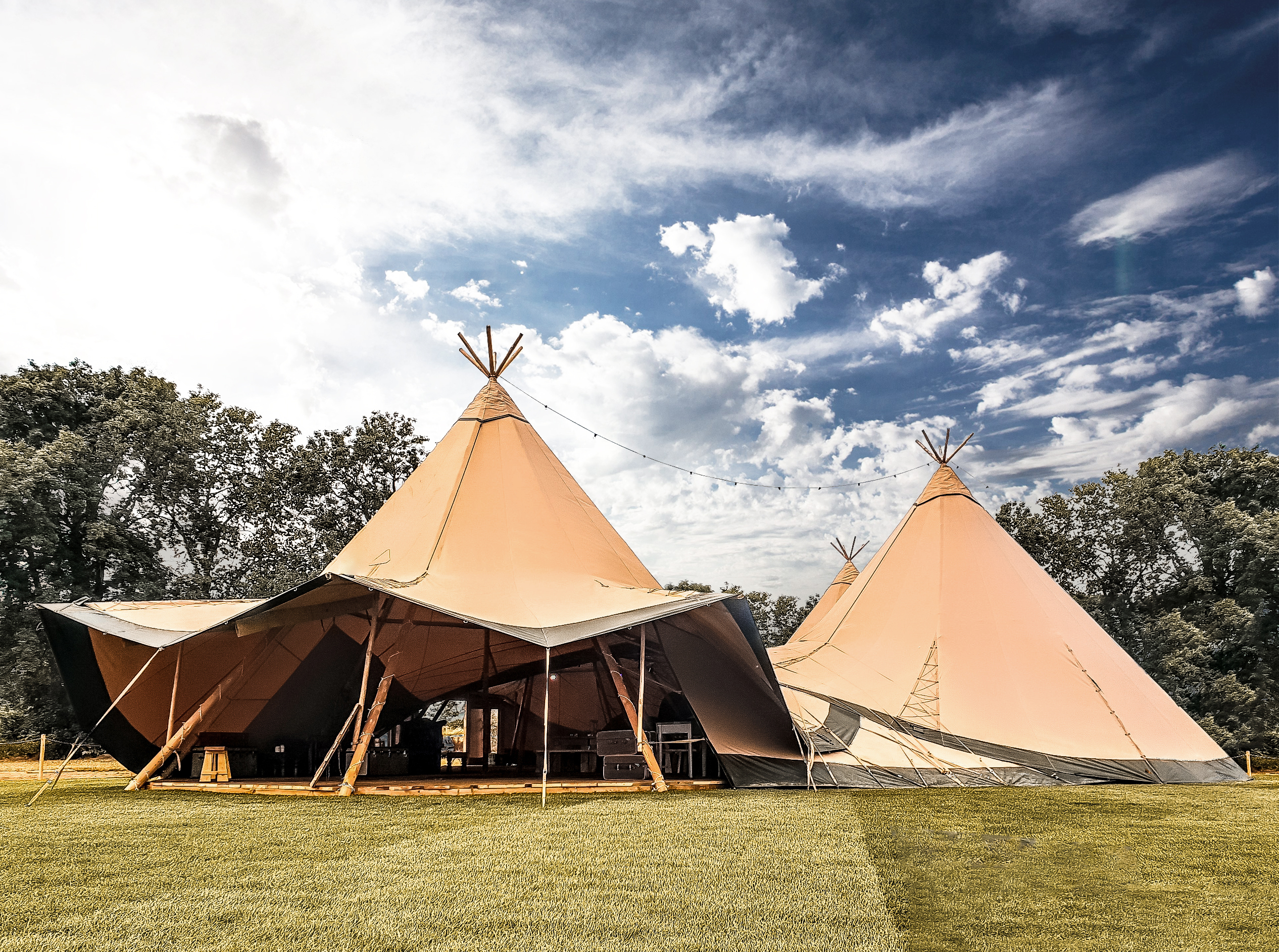 Tipi géant Tipi géant