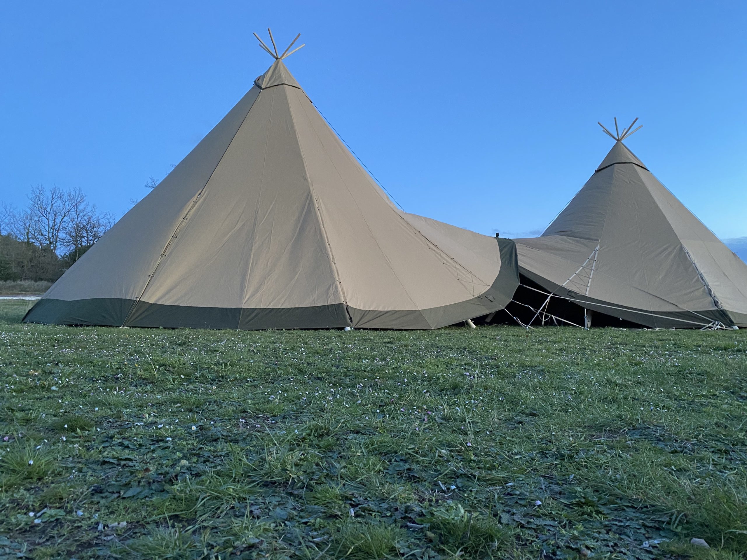 Tipi de réception - positionnement des toiles positionnement des toiles